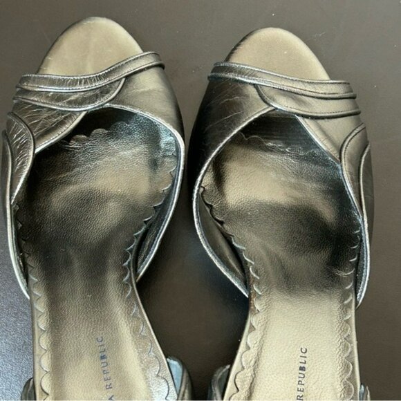Banana Republic Women's Metallic Open-Toe 3" Heels Size‎ 9 *Small flaw - Picture 7 of 11